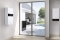 Vitocharge mit Blick zur offenen Garage.